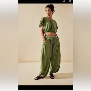 NWOT FP BEACH PAOLA SET GREEN SHALE